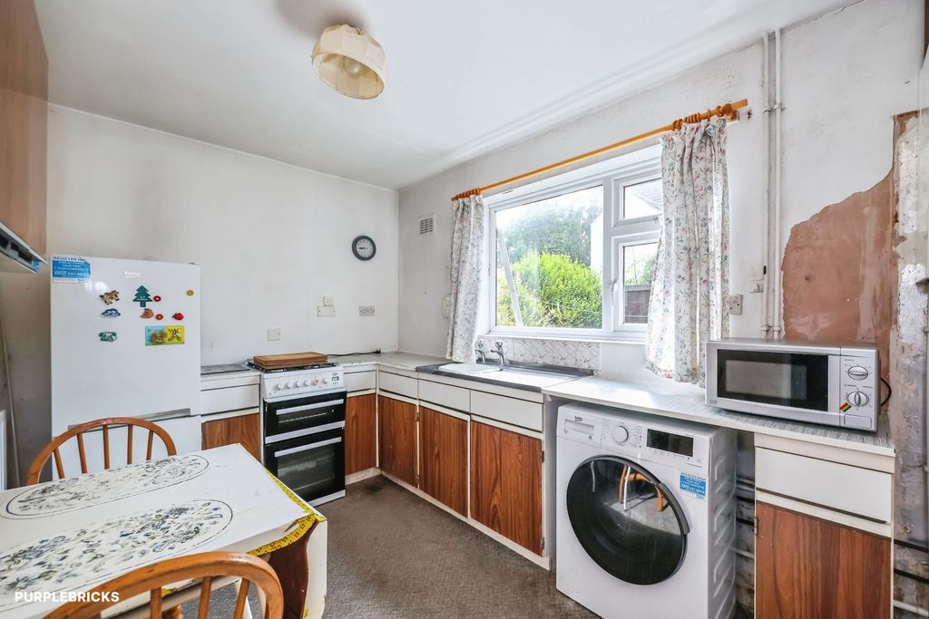 Property photo 2 of 26