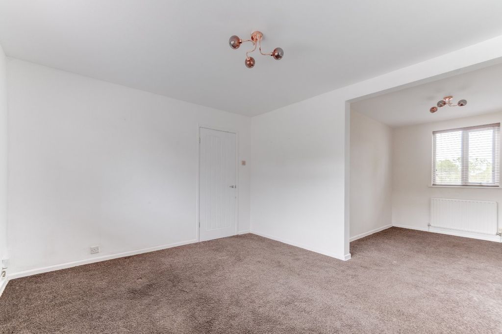 Property photo 3 of 13 Picture No. 02