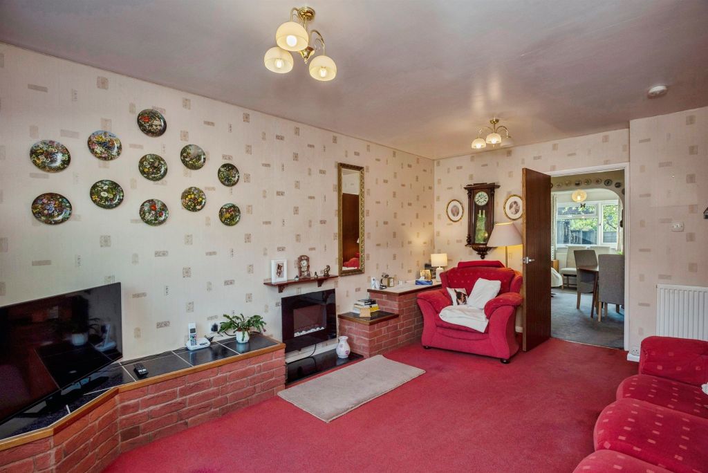 Property photo 2 of 20