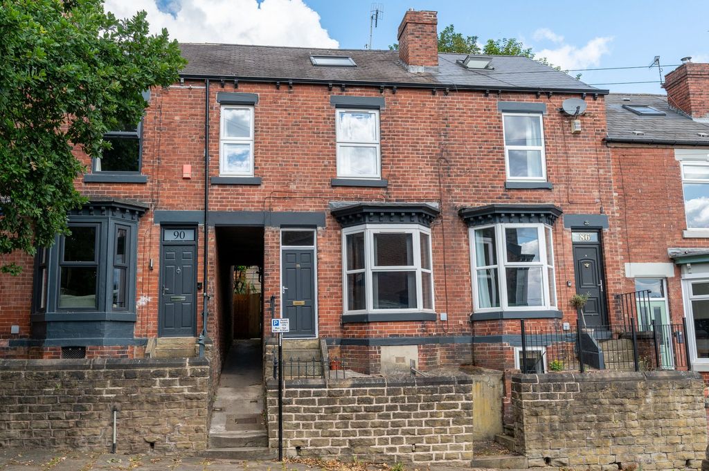 Property photo 1 of 29