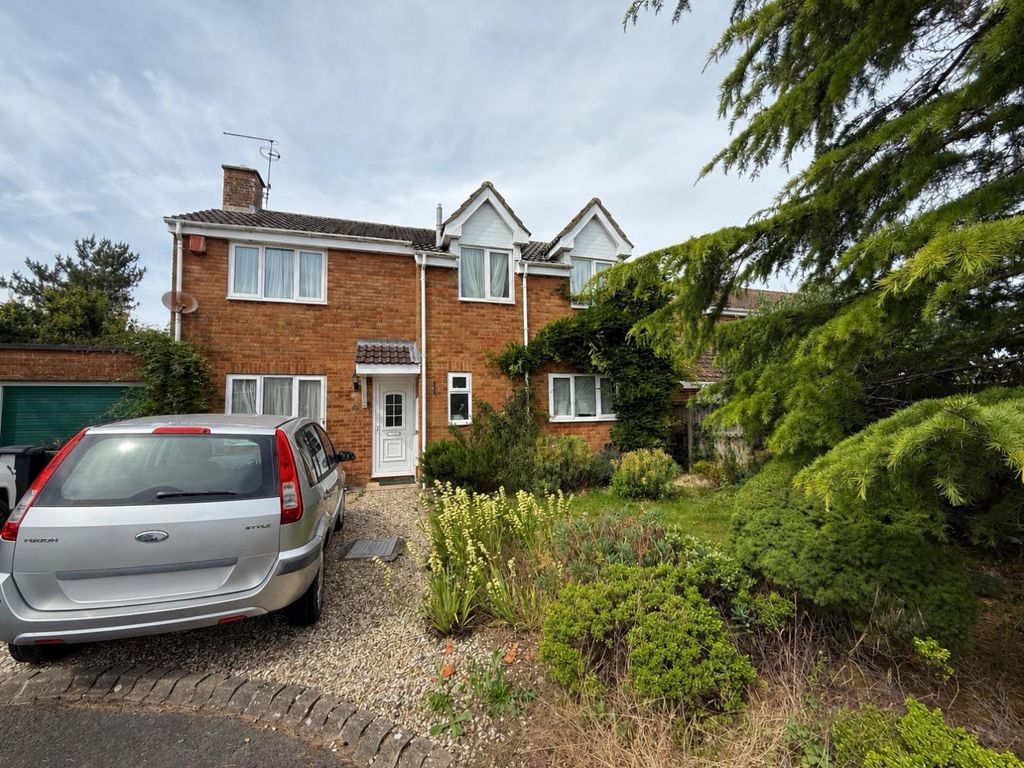 Property photo 1 of 11 2Da9B936-C553-4A19-A7A4-C6C8A0207826.Png