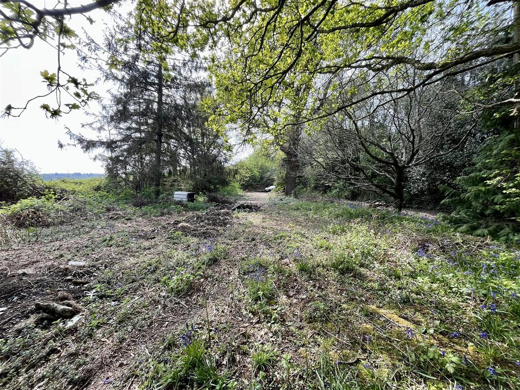 Property photo 1 of 5