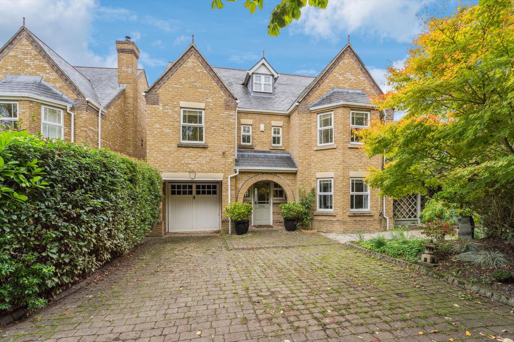 Property photo 1 of 17 Image