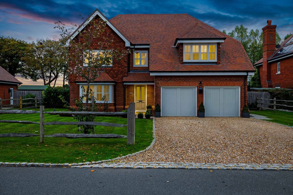 Property photo 1 of 38