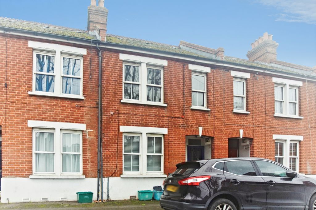 Property photo 1 of 18 Pbox-Img.Jpg