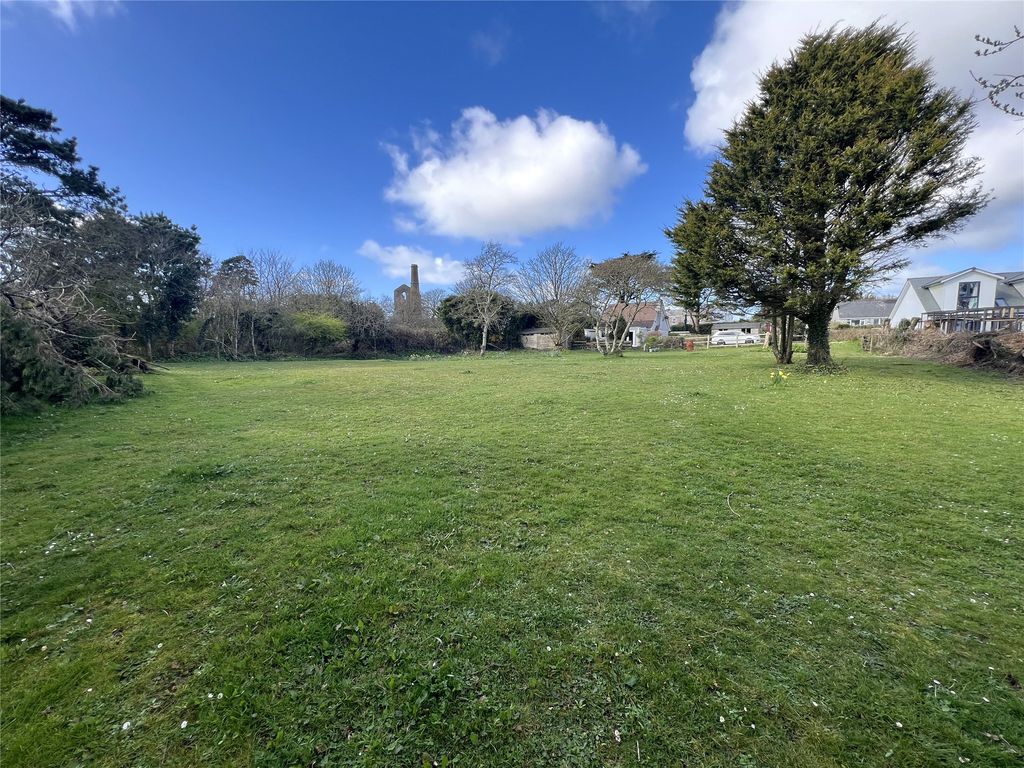 Property photo 2 of 29 Picture No. 52