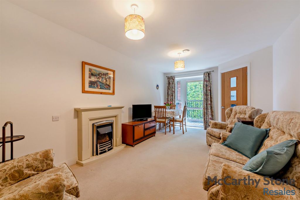 Property photo 2 of 55 8644135-Interior06-800.Jpg
