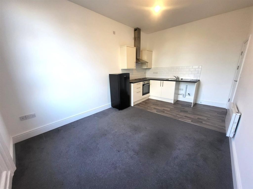 Property photo 3 of 8 Open Plan Sitting Room/ Kitchen Pic 2