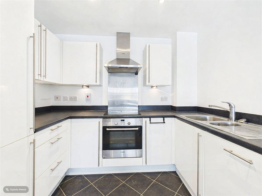 Property photo 3 of 8 Picture No. 25