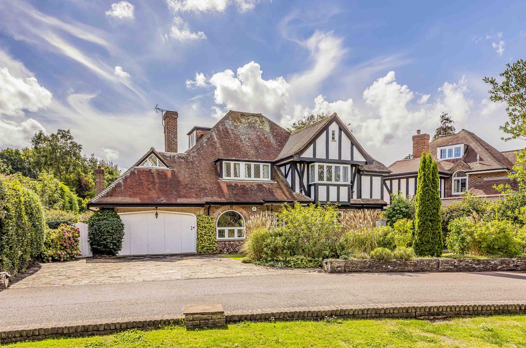 Property photo 1 of 50