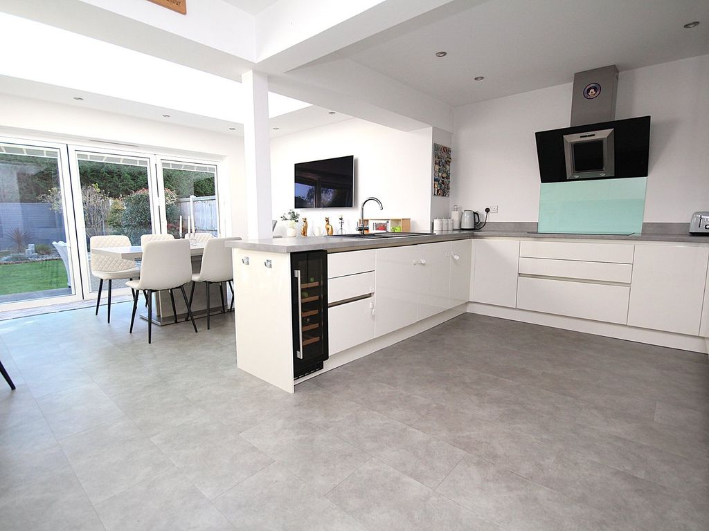 Property photo 3 of 29