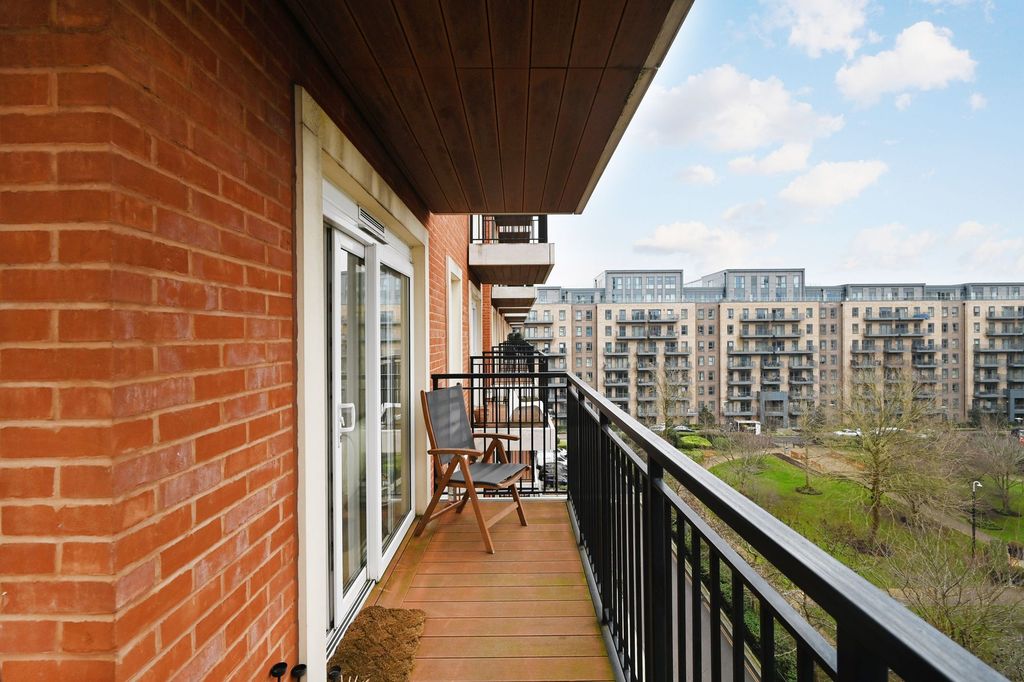 Property photo 3 of 8