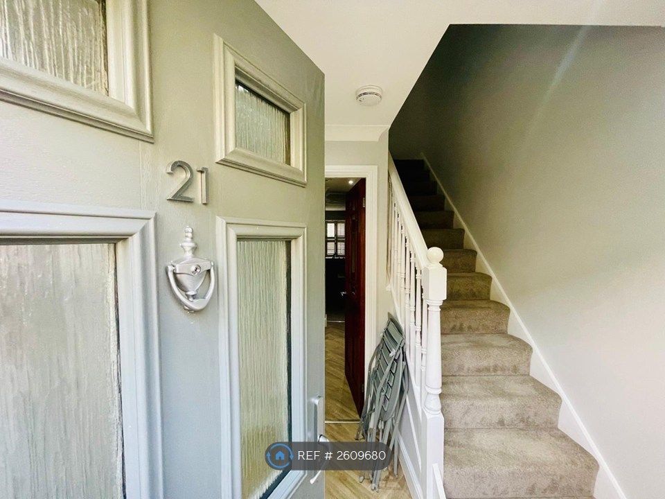Property photo 1 of 35