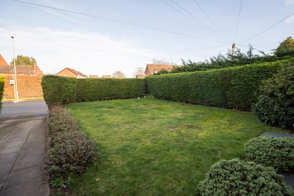 Property photo 2 of 17 3