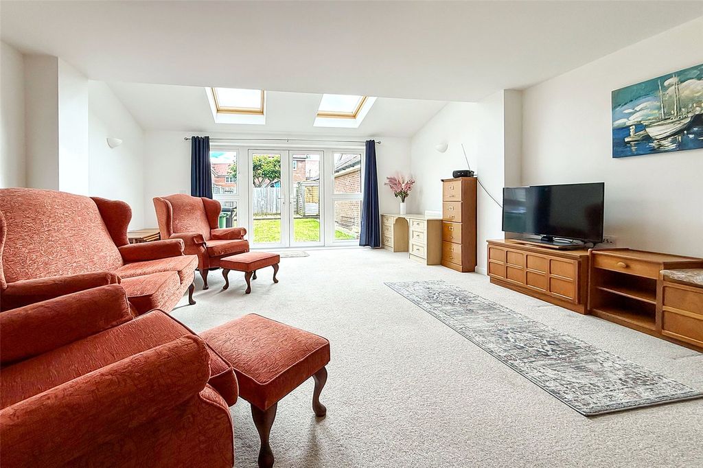 Property photo 2 of 18 Picture No. 07