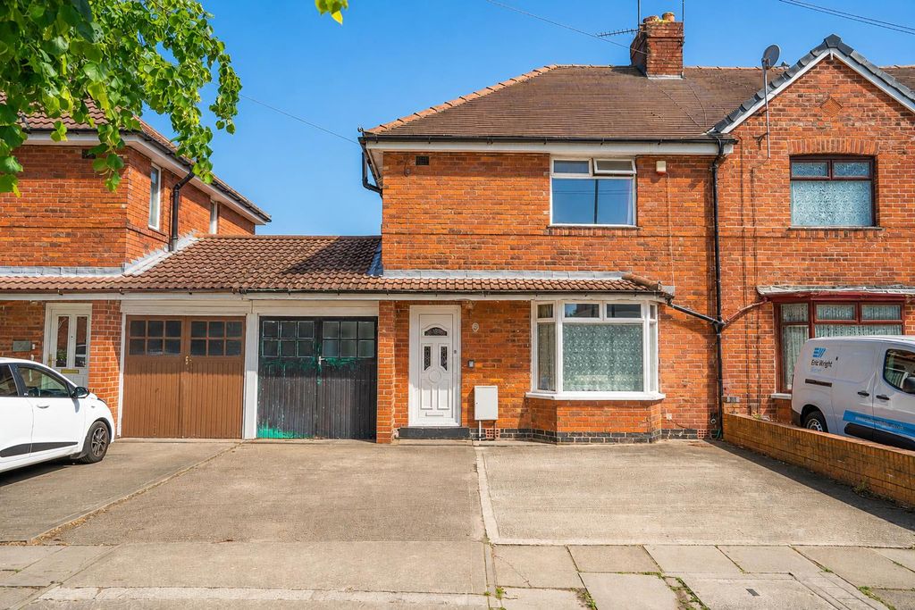 Property photo 1 of 12 External