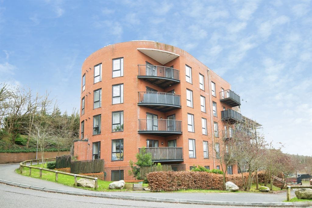 Property photo 1 of 19