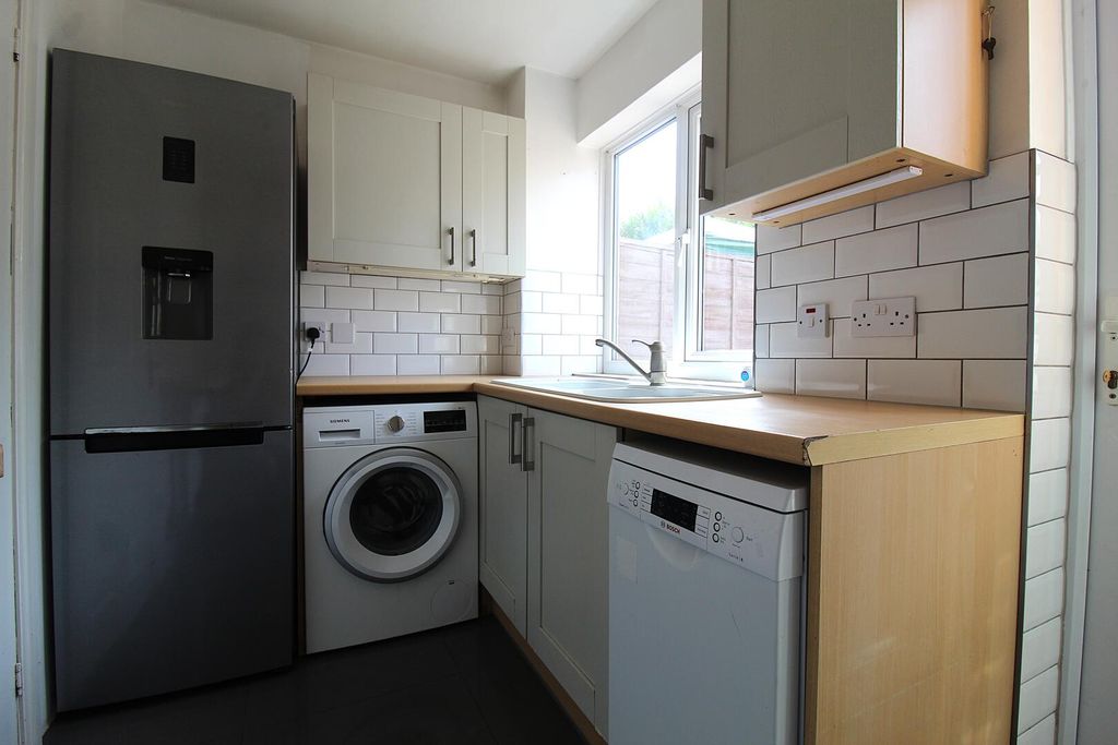 Property photo 3 of 13 Kitchen