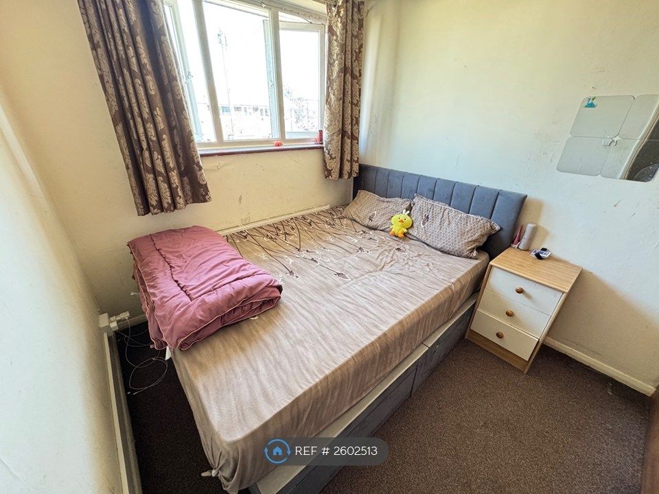 Property photo 3 of 6