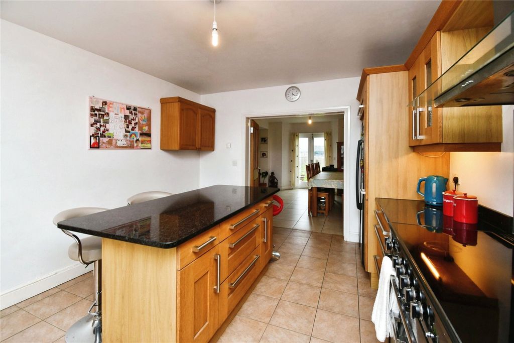 Property photo 3 of 12 Picture No. 06