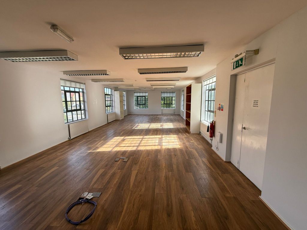 Property photo 3 of 9