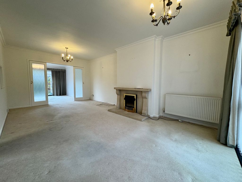 Property photo 2 of 19 Living Room