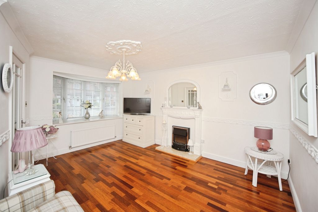 Property photo 3 of 18 Pbox-Img.Jpg