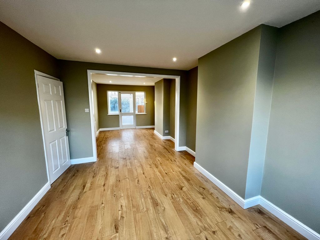 Property photo 3 of 12 Reception.Jpg