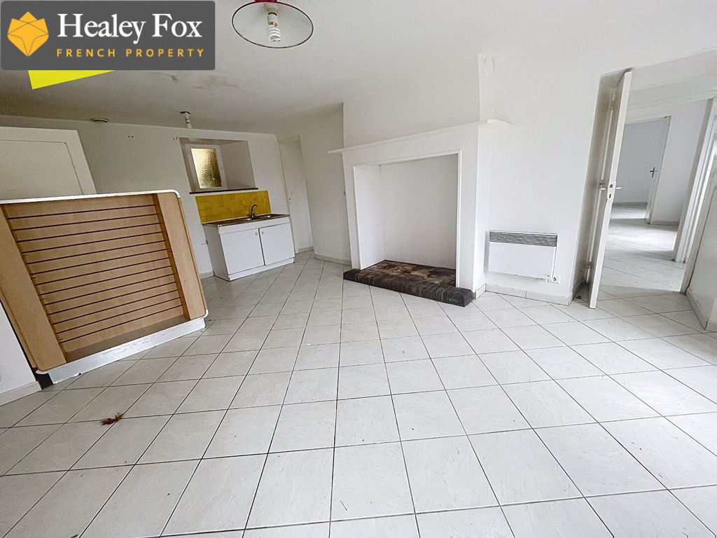 Property photo 2 of 11