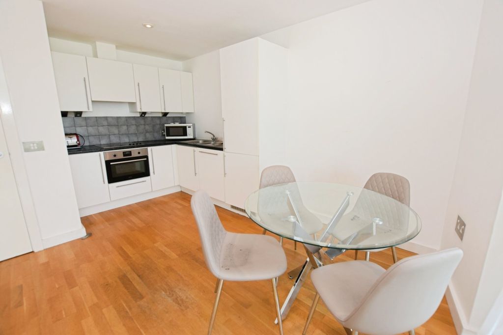 Property photo 3 of 16 Picture No. 16