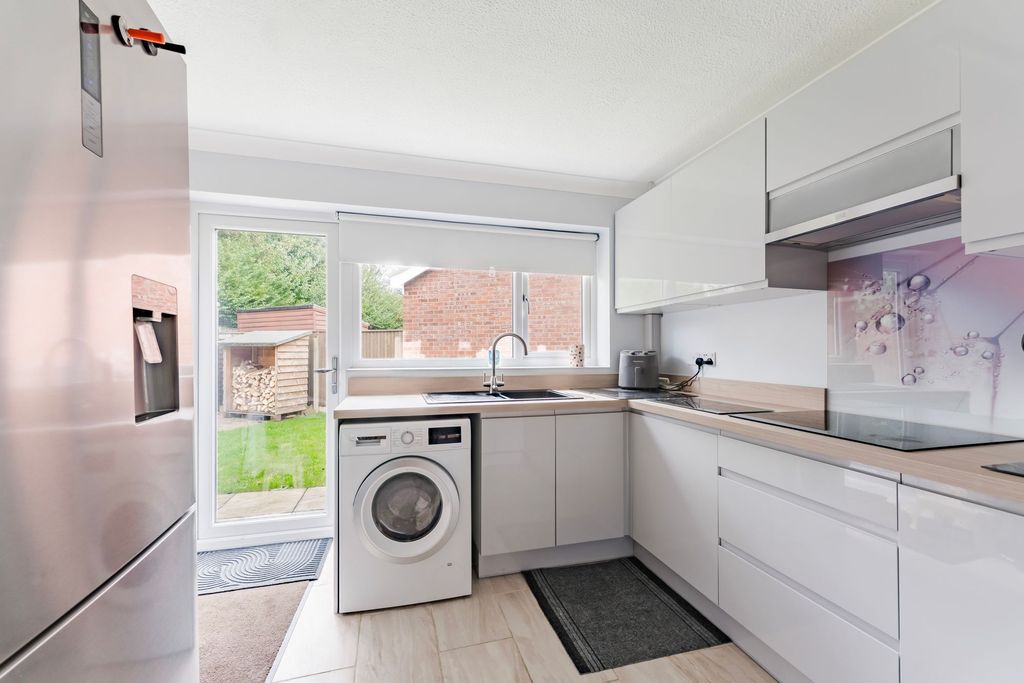 Property photo 3 of 17