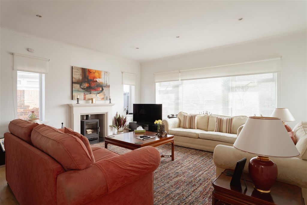 Property photo 3 of 37 3.Jpg