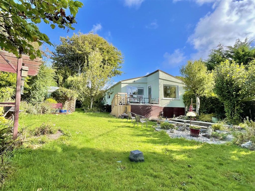 Property photo 1 of 24