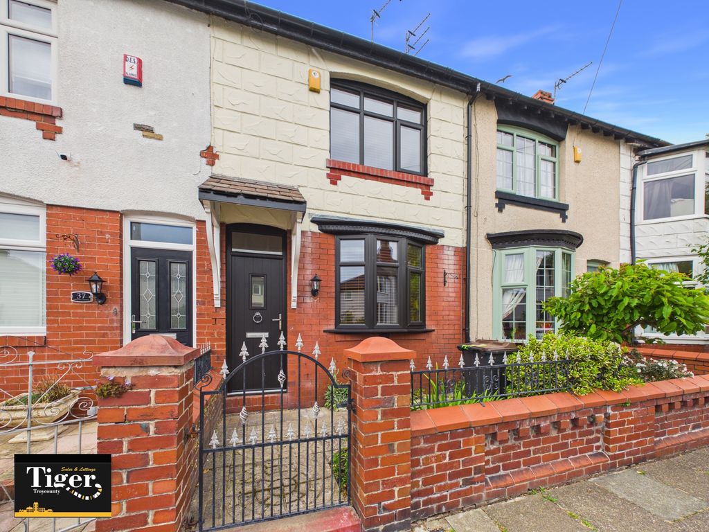 Property photo 1 of 17 Cam03440G0-Pr0615-Still016