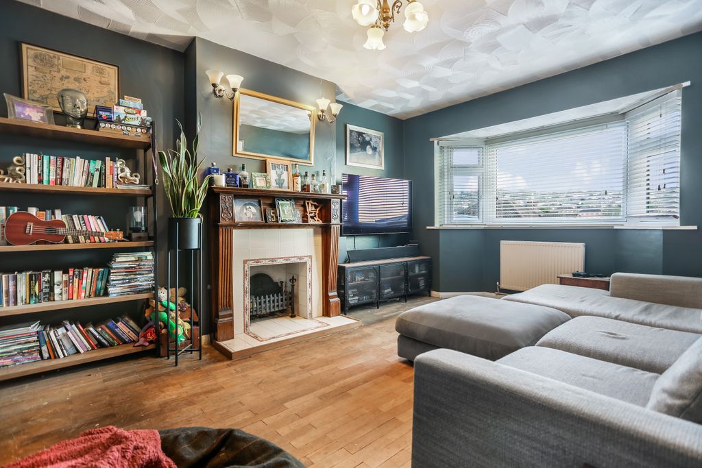 Property photo 3 of 21 296A3001
