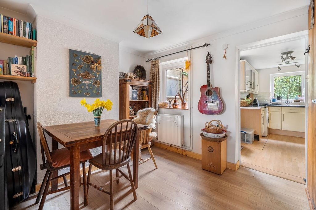 Property photo 3 of 14