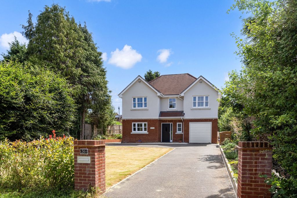 Property photo 1 of 32