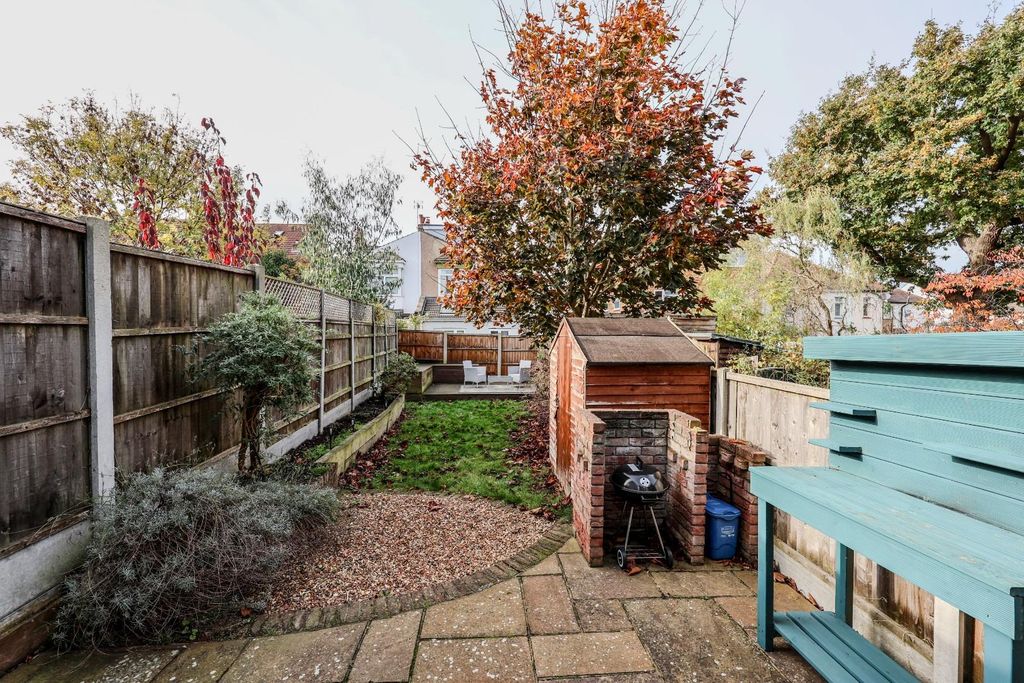 Property photo 3 of 16