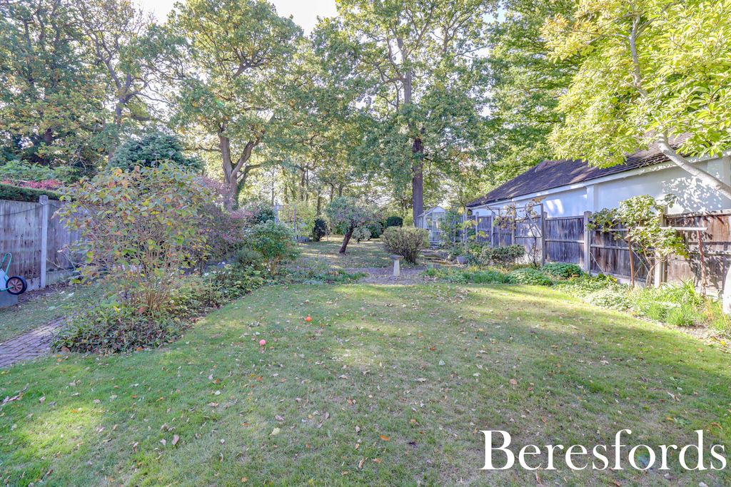 Property photo 2 of 19 Picture No. 15