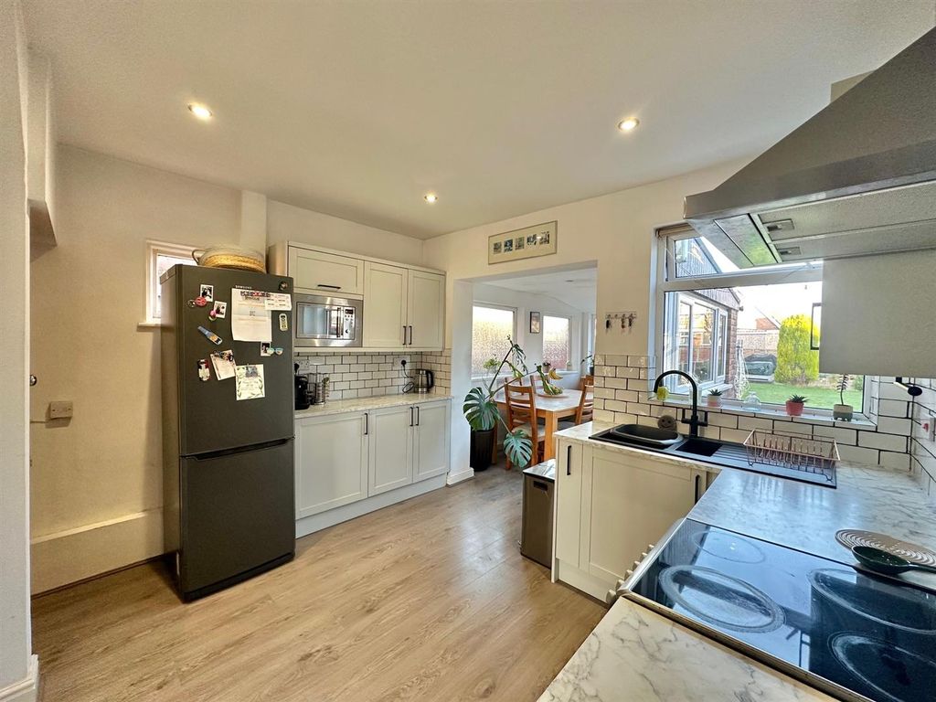 Property photo 3 of 25 Img_4024.Jpeg