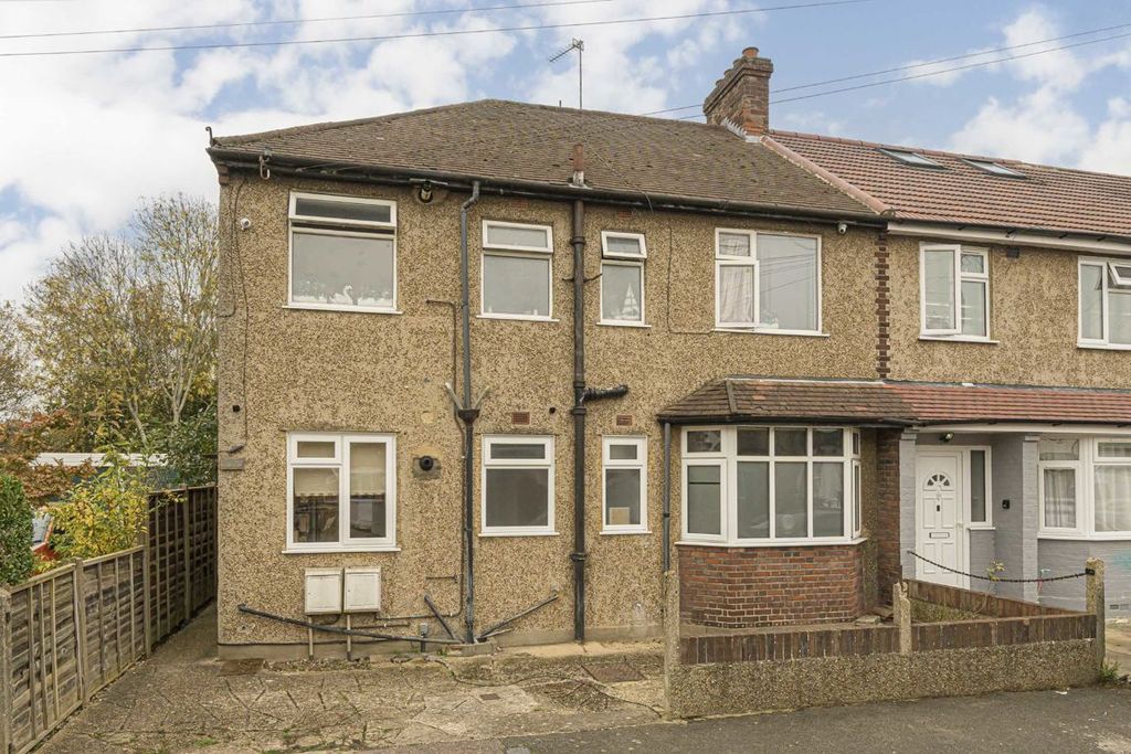 Property photo 1 of 4