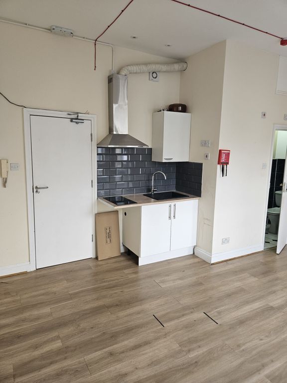 Property photo 1 of 4