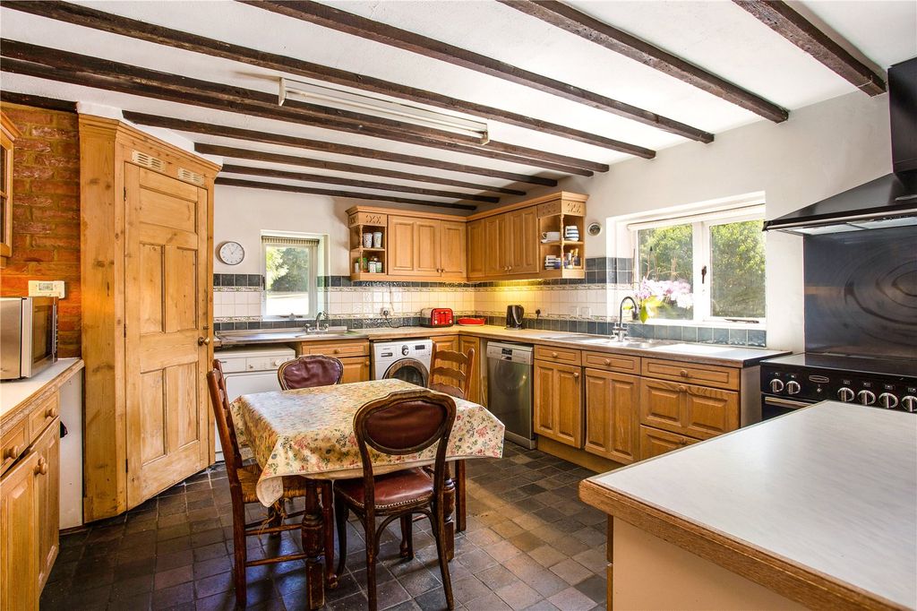 Property photo 3 of 14 Kitchen