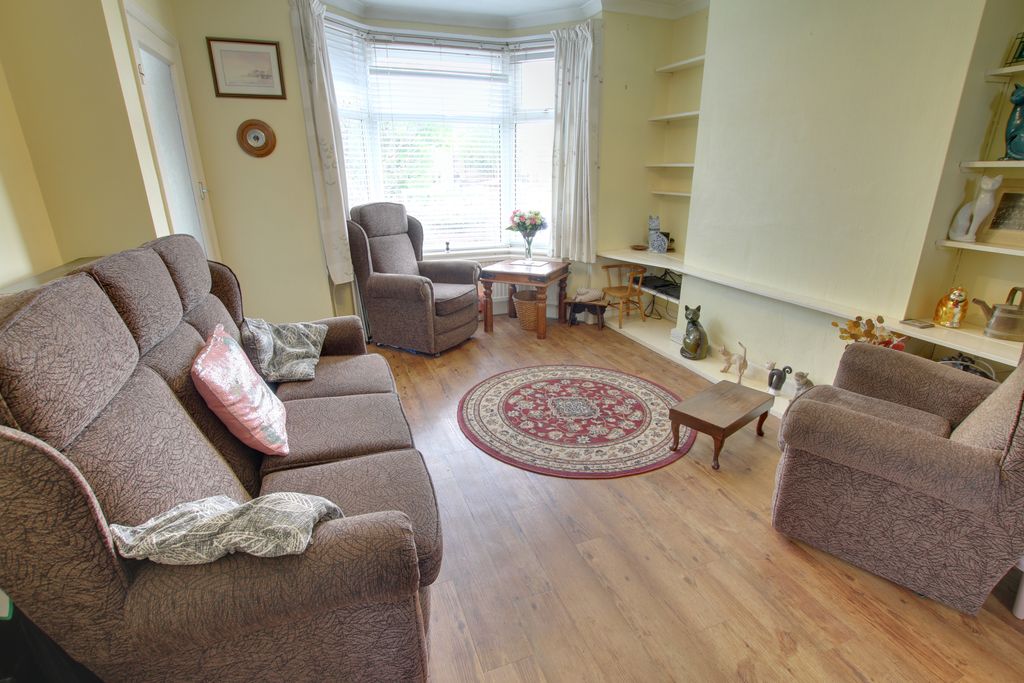 Property photo 2 of 14