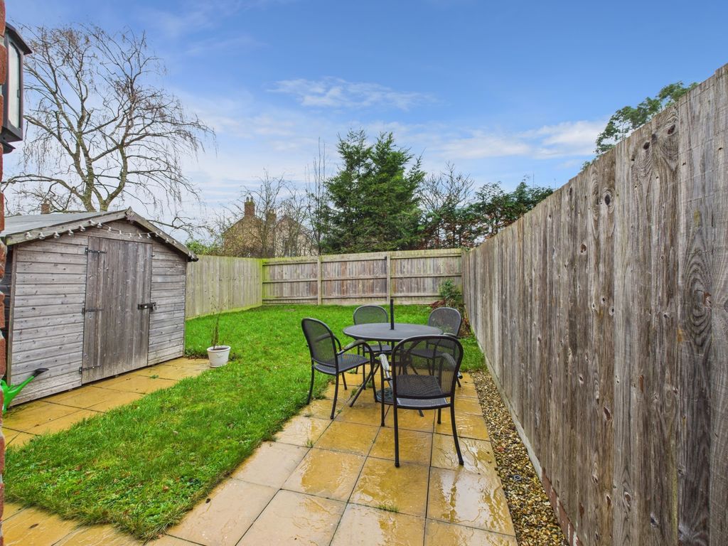 Property photo 2 of 16 2. Cam04922G0-Pr0095-Still026