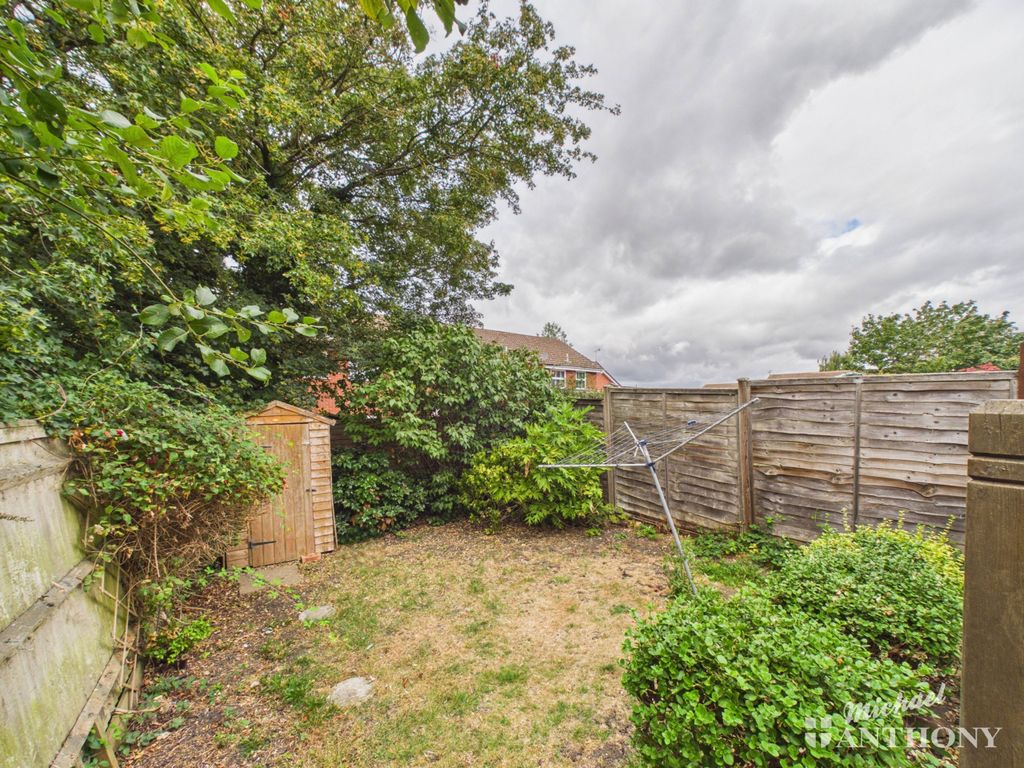 Property photo 3 of 13 Cam03218G0-Pr1139-Still014