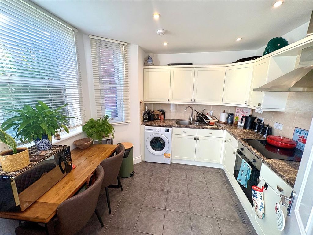 Property photo 2 of 13 12.Jpg
