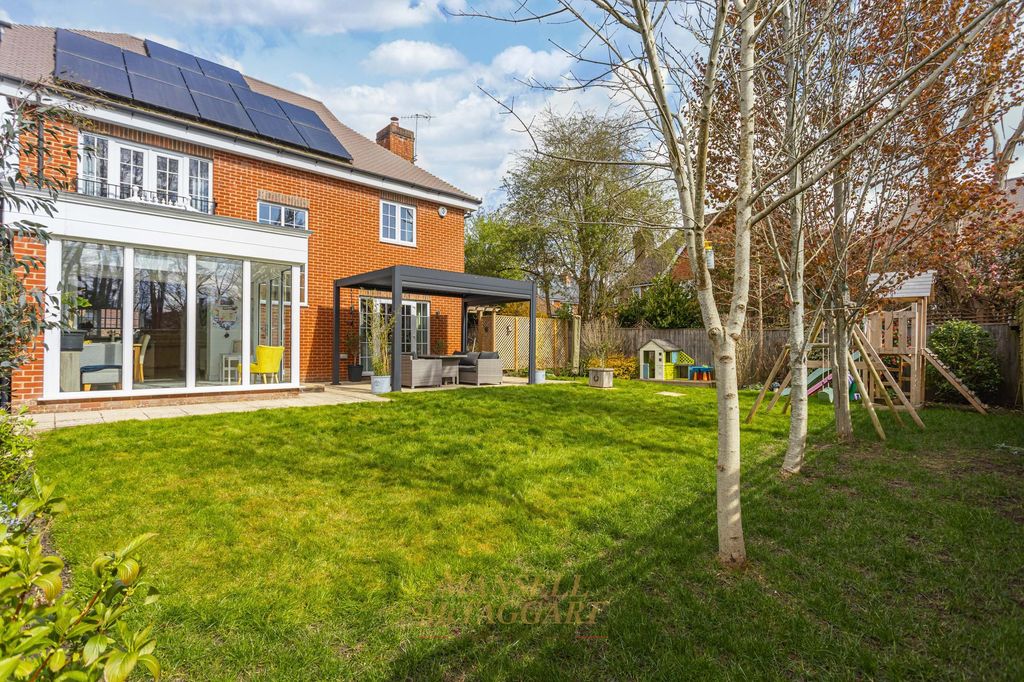 Property photo 2 of 24