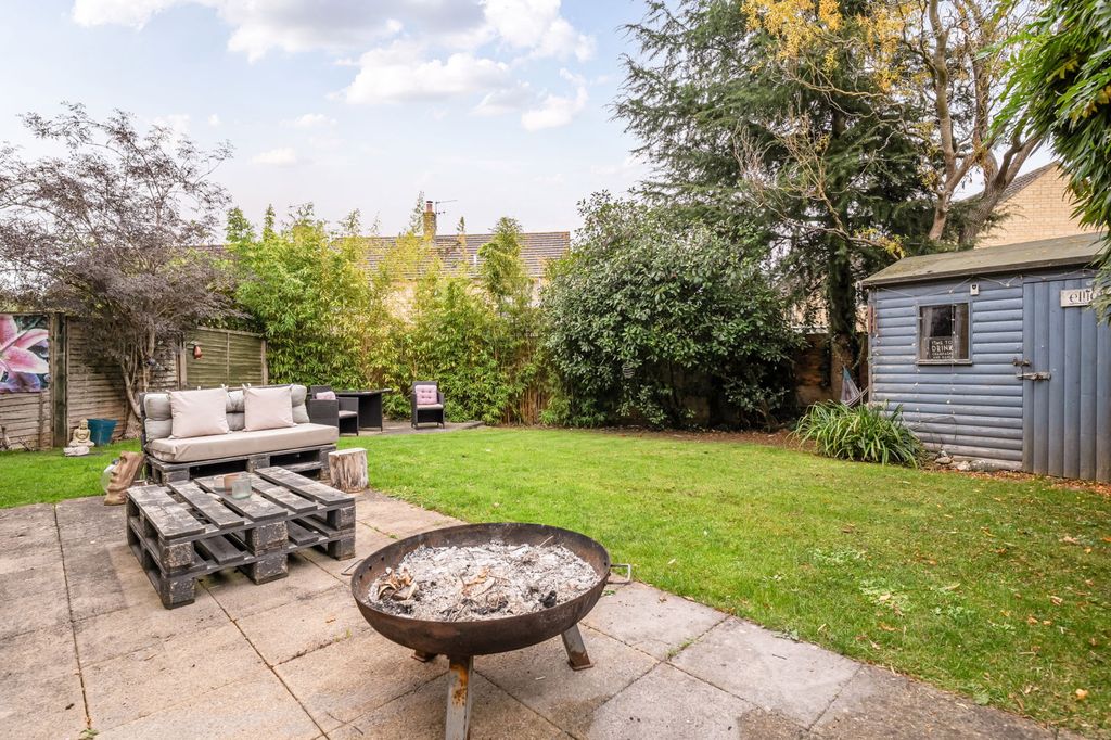 Property photo 3 of 19