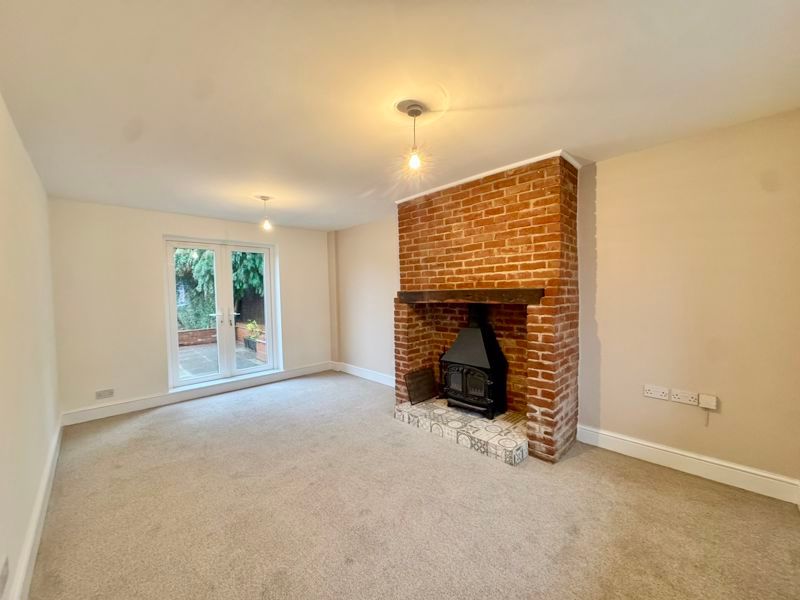 Property photo 3 of 17 Photo 8